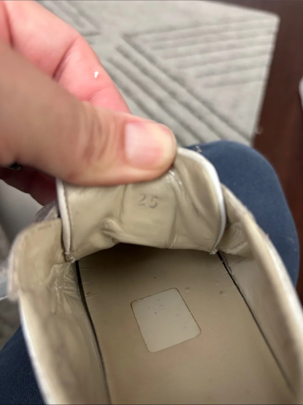 Gucci Kids White and Gray Leather Sneakers